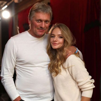 Елизавета Пескова со своим отцом Дмитрием Песковым