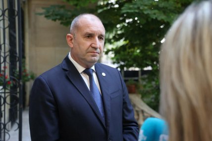 Румен Радев