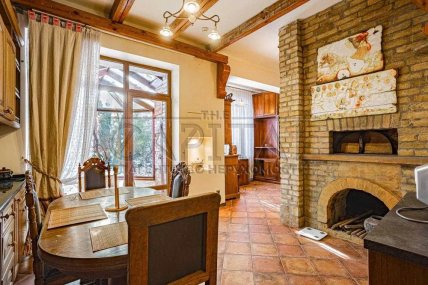 Дача Ющенка під Києвом, як виглядає