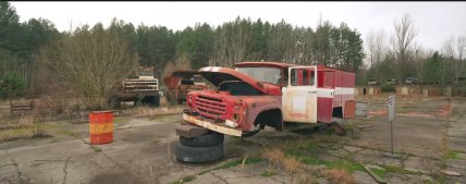 Пожарный автомобиль в зоне отчуждения ЧАЭС