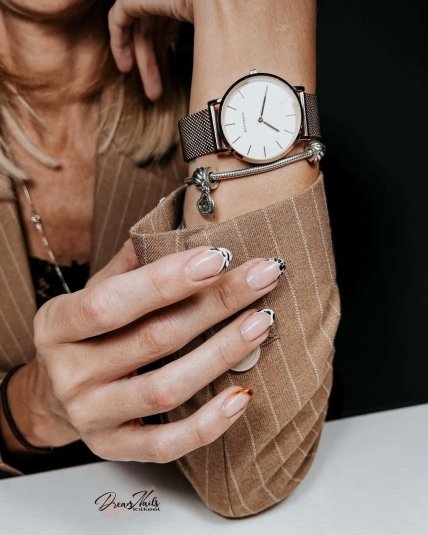 Маникюр с анималистическим принтом