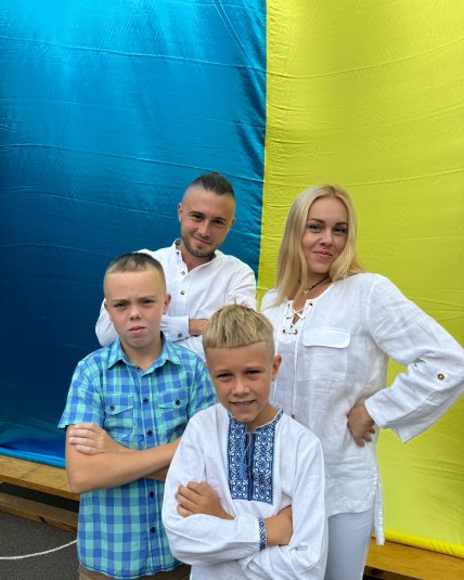 Тарас Тополя діти Олена Тополя сини