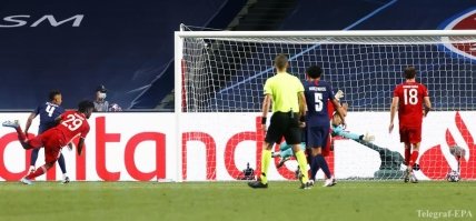 Коман забивает гол в финале Лиги чемпионов