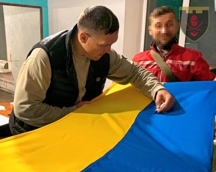 Александр Усик посетил украинских бойцов