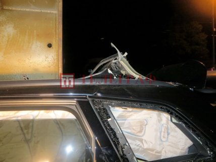 Авария Ауди залетел под фуру