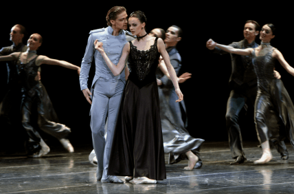 марія абашова на сцені