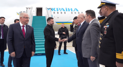 Владимир Зеленский прибыл в Стамбул
