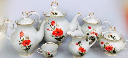 В. Горолюк. Предмети чайно - кавого сервізу "Черновий мак". ТФЗ. 1992