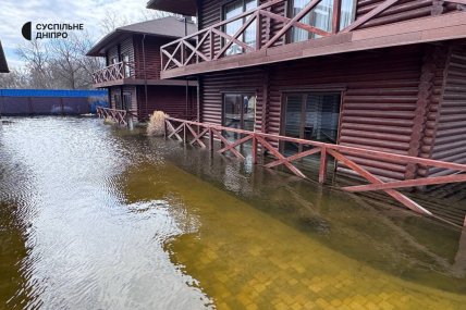 Як піднялась вода на річці Інгулець