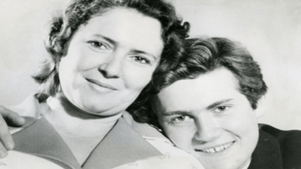 Юрий Стоянов мама