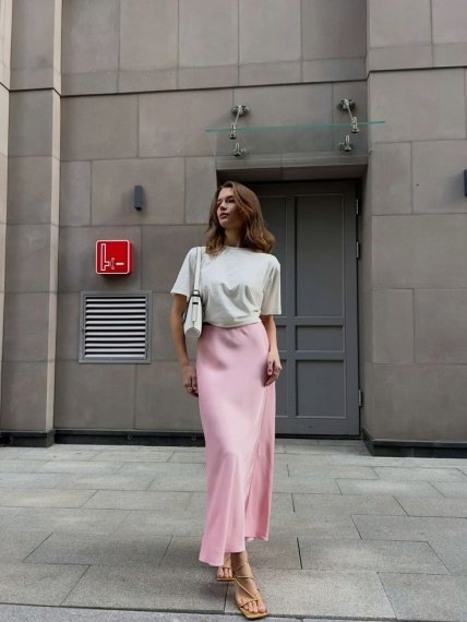 Атласна спідниця