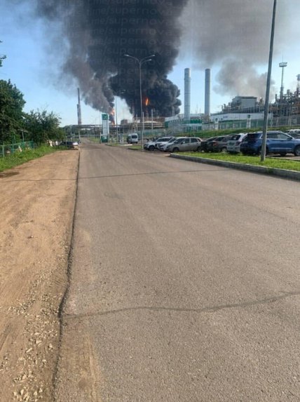 Наслідки удару дронів по Нижньокамську 8 липня 2026