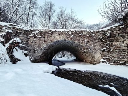 Стричавський міст у римському стилі в Україні