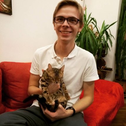 Николай Комаров