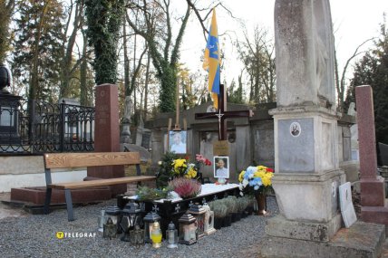 Могила Парубія у Львові