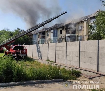 В Мелитополе пожар - горели элитные коттеджи