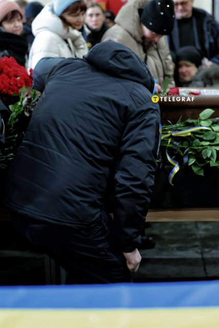 У Києві провели в останню путь рятувальника Зіброва, який загинув від атаки РФ