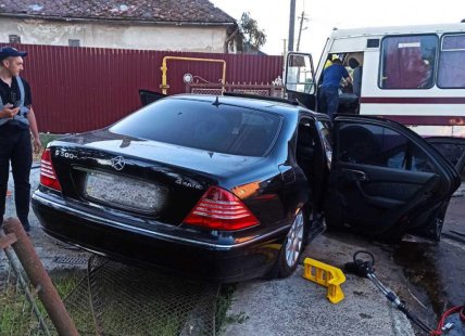 В Ужгороде произошло ДТП с участием автобуса и Мерседеса - погиб один человек