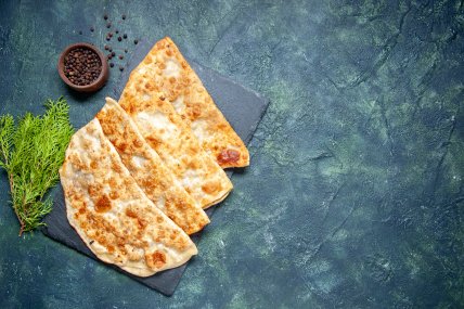 Румяные, сытные, вкусные чебуреки