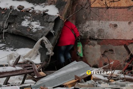 Так виглядає вхід до одного з під'їздів