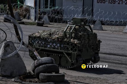 Безпілотна наземна роботизована машина у Дружківці. Фото: Ян Доброносов "Телеграф"