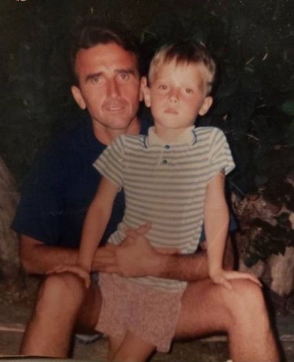 алекс тополський зі своїм батьком