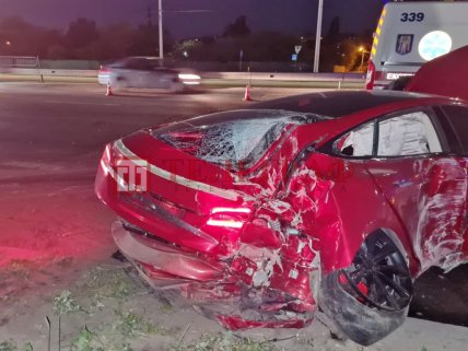 Тесла ДТП на Столичное шоссе Киев ночью 03.06.2021