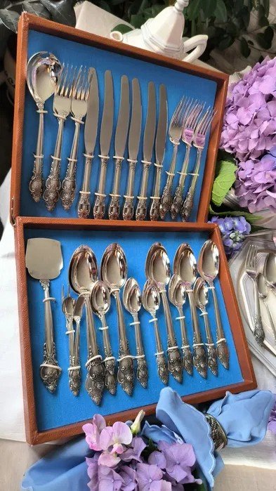 Набір столових приладів з мельхіору часів СРСР
