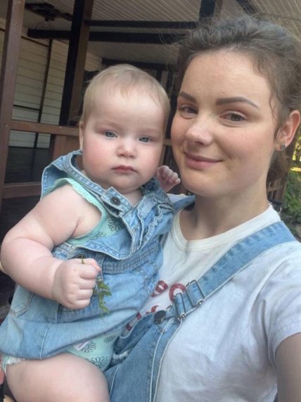 Мать отдела ребенка в приют, но потом забрала