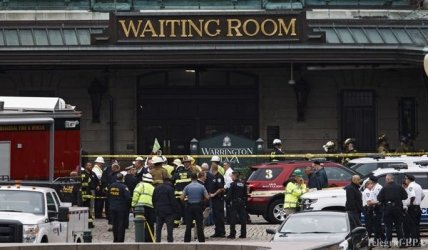 На вокзале в Нью-Джерси произошло крушение поезда, пострадали десятки людей