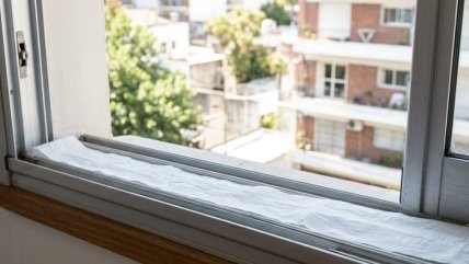 Как отмыть оконные рейки
