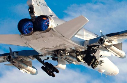 Ту-22М3 з ракетами Х-22.