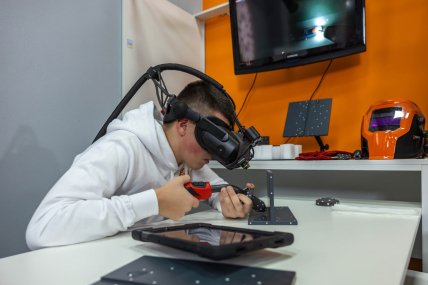 Фото автоматический сварочный тренажер