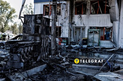 Наслідки удару РФ по АЗС у Києві