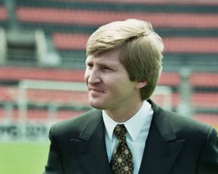 Рінат Ахметов у молодості