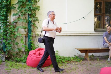 Микола Дубовик