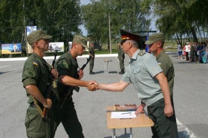 Нацгвардейцы в трех городах приняли присягу