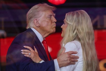 трамп дональд эрика кирк