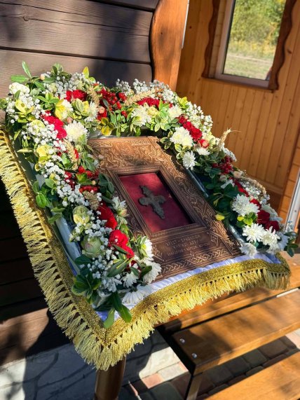 Хрест-енколпіон у каплиці в урочищі Корсів