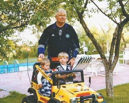 Валерій Лобановський із онуками