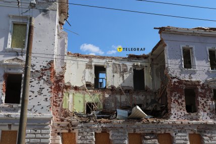 Уничтоженные здания в центре Сум август 2025