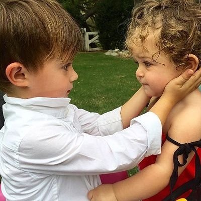 Звезда "Зачарованных" показала своих детей