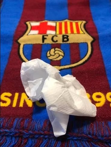 Серветка, в яку висякався Мессі