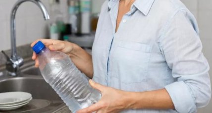 Пластикова пляшка