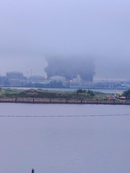 Попадание дронов в нефтяной терминал, Санкт-Петергбург