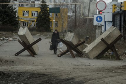 Противотанковые ежи в Бахмуте