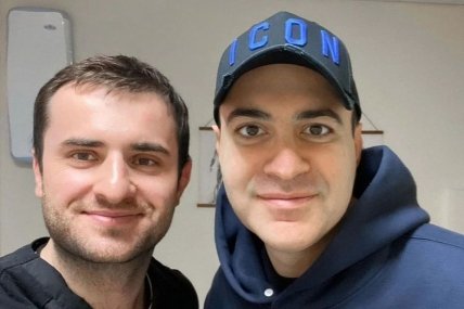 гарик мартиросян с врачем