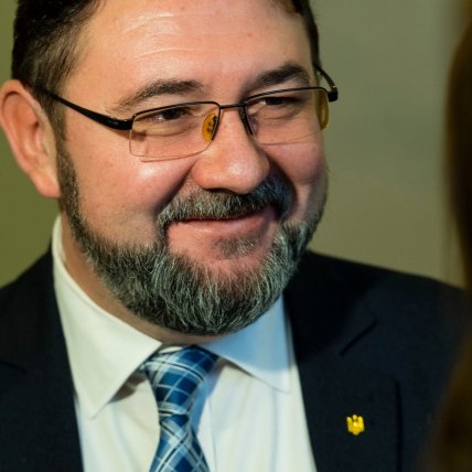 Депутат фракції "Слуга народу"