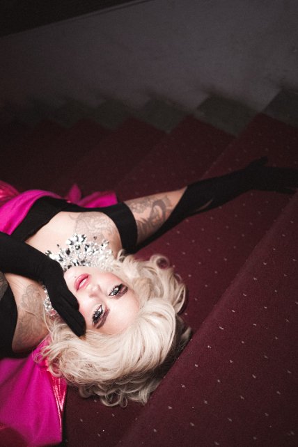 Александра Зарицкая KAZKA