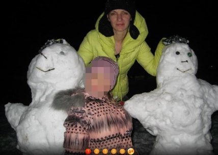 Яна Судакова с дочками